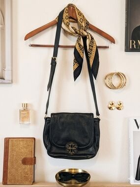 Tory Burch Black Leather Amanda Crossbody Bag